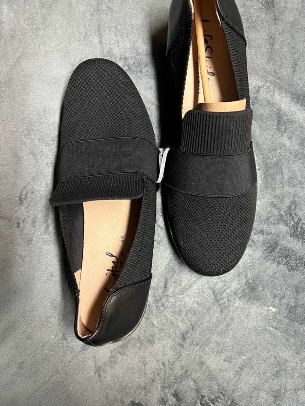 Life Stride women’s Black Knit Slip-On Loafers